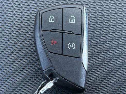 Used 2025 Chevrolet Equinox LT FWD image 21