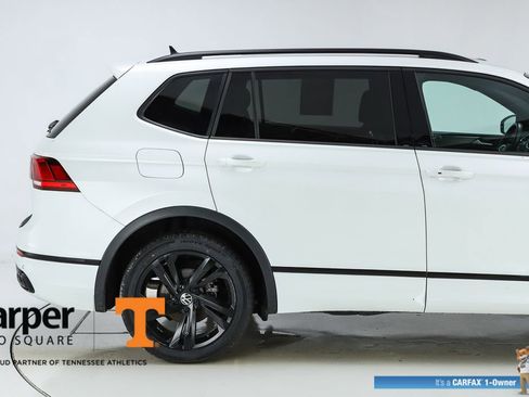 Used 2024 Volkswagen Tiguan SE R-Line FWD image 11
