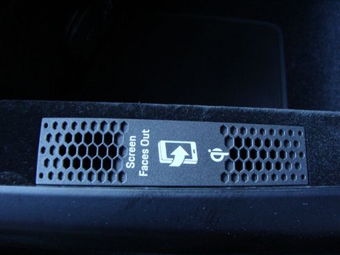 Used 2020 Porsche Taycan 4S image 27