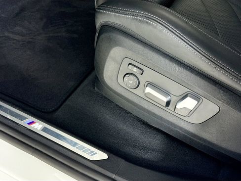 Used 2024 BMW X5 sDrive40i w/ M Sport Package image 18