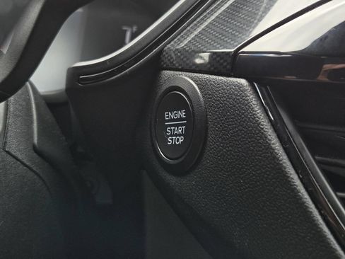 Used 2025 Ford Escape ST-Line FWD image 21