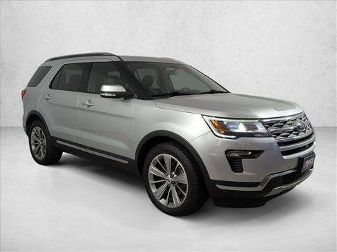 Used 2018 Ford Explorer Limited AWD/4WD image 7