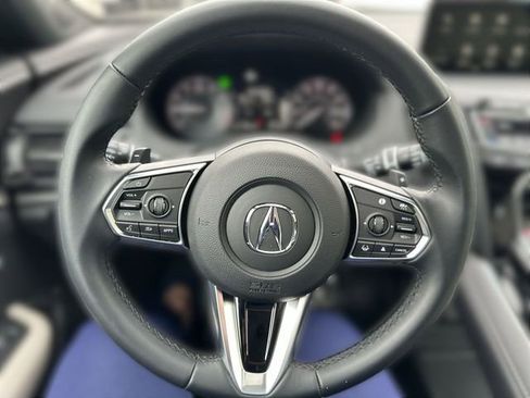 Used 2025 Acura RDX SH-AWD image 16