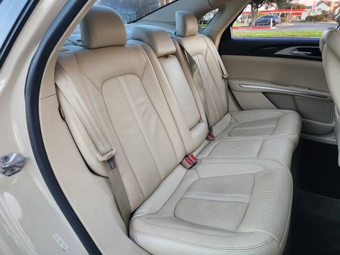 Used 2014 Lincoln MKZ Hybrid w/ Equipment Group 202A Reserve image 19