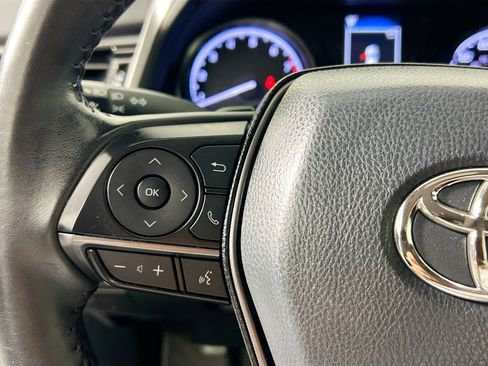 Used 2021 Toyota Camry SE image 18