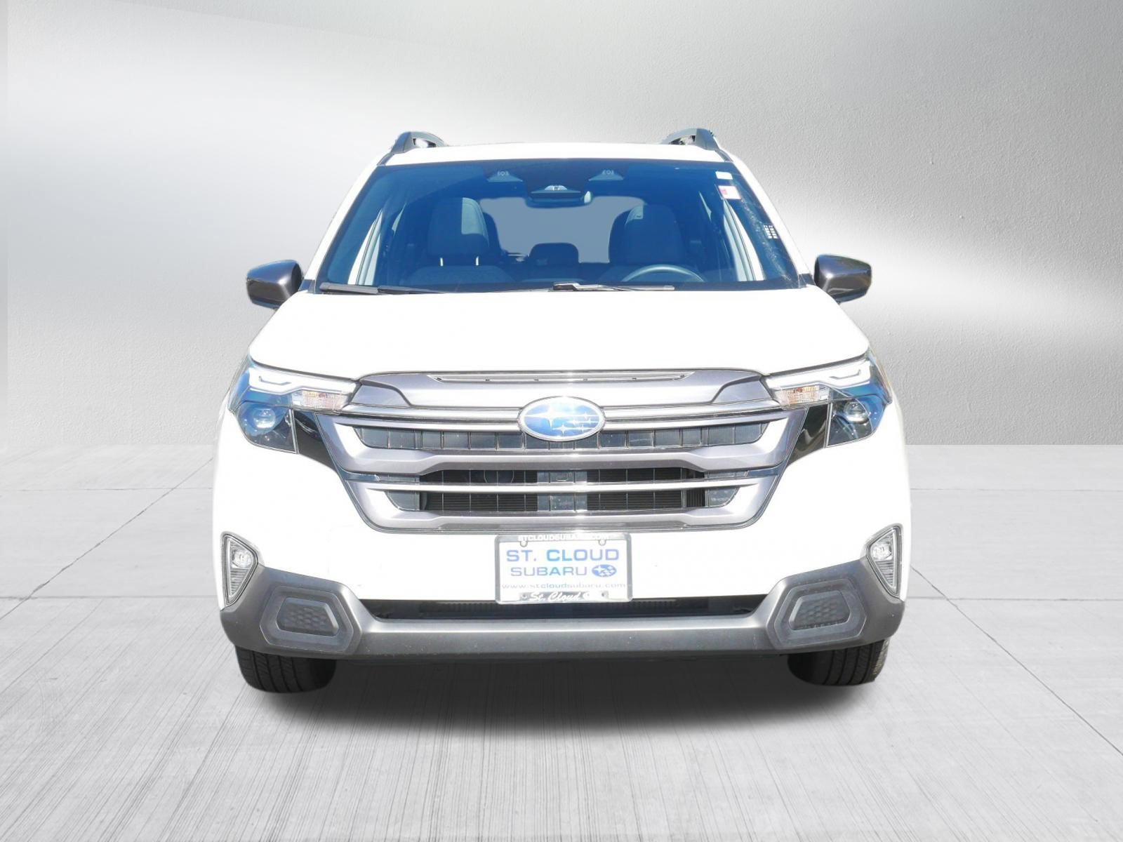 Certified 2025 Subaru Forester Premium AWD/4WD image 2