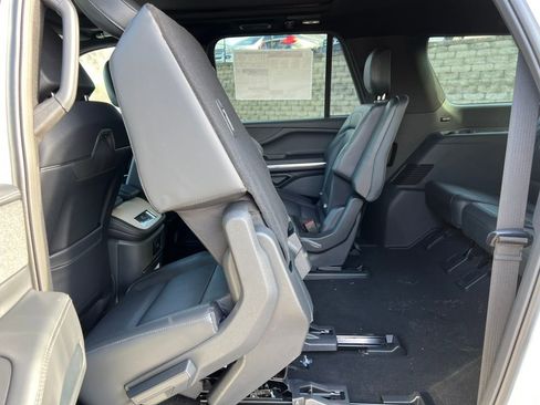 New 2026 Lincoln Navigator L Reserve w/ Jet Appearance Package image 6