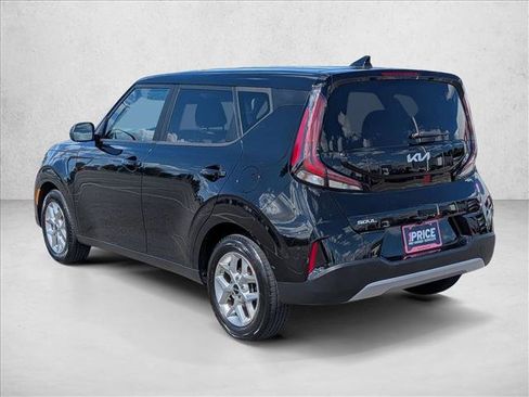 Used 2024 Kia Soul LX w/ Option Group 015 FWD image 8