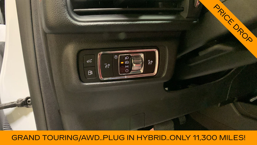 Used 2025 Lincoln Corsair Grand Touring w/ Towing Package AWD/4WD image 30