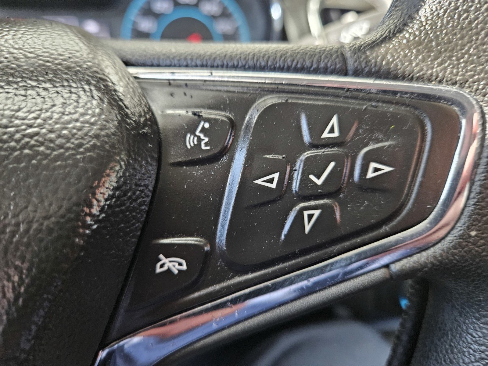 Used 2016 Chevrolet Cruze LT w/ Convenience Package FWD image 24