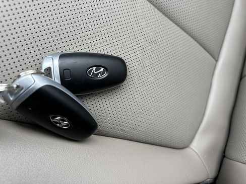 Used 2023 Hyundai Santa Fe SEL w/ Premium Package FWD image 20