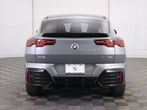 Used 2025 BMW X2 xDrive28i w/ M Sport Package image 6