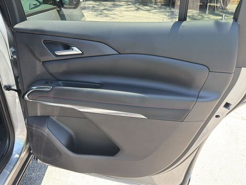 New 2026 Chevrolet Traverse Z71 w/ LPO, Floor Liner Package AWD/4WD image 16