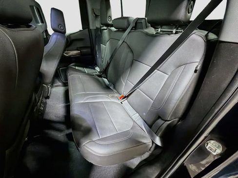 Used 2019 Chevrolet Silverado 1500 LT w/ All-Star Edition AWD/4WD image 23