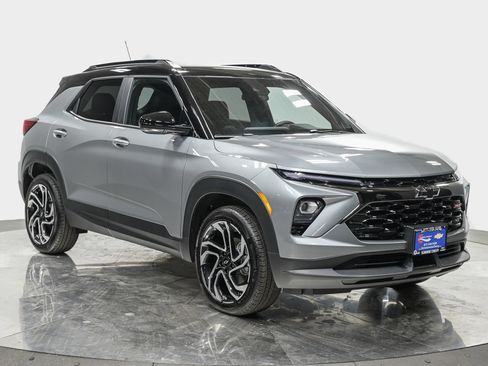 Used 2026 Chevrolet TrailBlazer RS w/ Driver Confidence Package AWD/4WD image 9