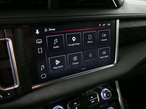 Used 2023 GMC Yukon Denali AWD/4WD image 33