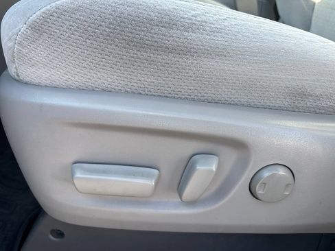 Used 2017 Toyota Sienna LE FWD image 21