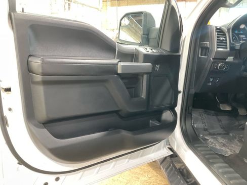 Used 2017 Ford F150 XLT w/ Equipment Group 302A Luxury AWD/4WD image 27