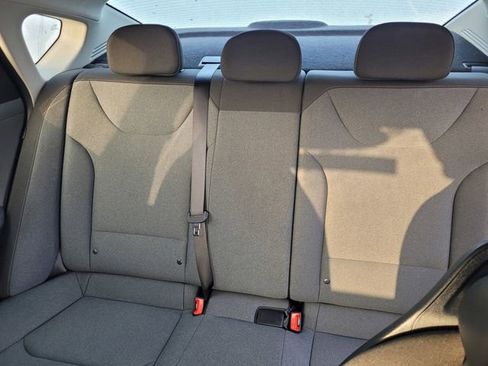 Used 2025 Kia K4 LXS image 9