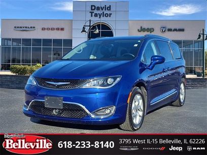 Used 2019 Chrysler Pacifica Touring-L w/ Advanced Safetytec Group