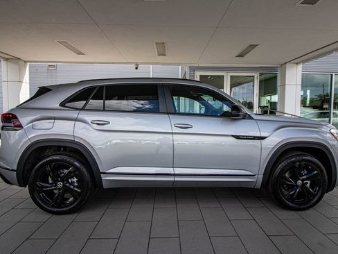 New 2026 Volkswagen Atlas Cross Sport SEL R-Line AWD/4WD image 3