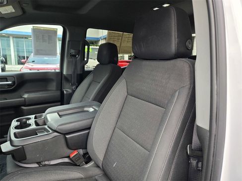 Certified 2024 Chevrolet Silverado 1500 Custom image 8