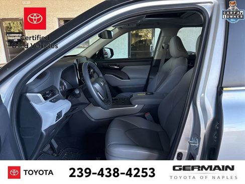 Certified 2024 Toyota Highlander XLE image 14
