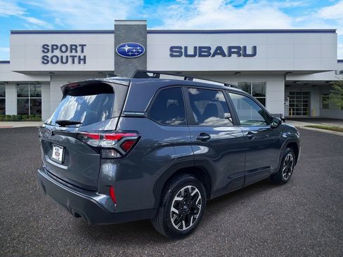 Used 2025 Subaru Forester Premium w/ Convenience Package #1 AWD/4WD image 3