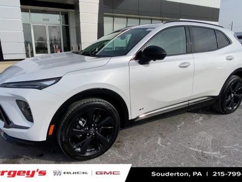 Used 2025 Buick Envision Sport Touring AWD/4WD image 5