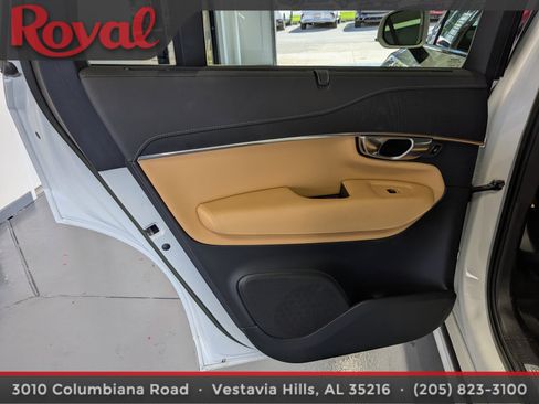 Certified 2023 Volvo XC90 B6 Ultimate image 15