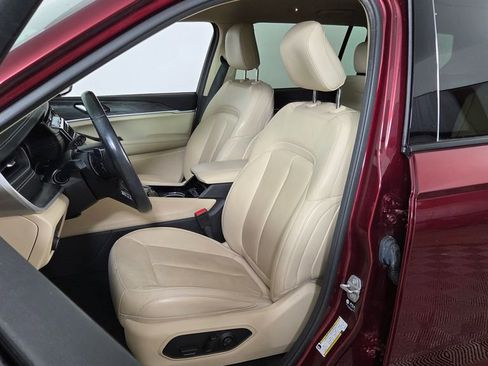 Used 2021 Jeep Grand Cherokee L Limited AWD/4WD image 16
