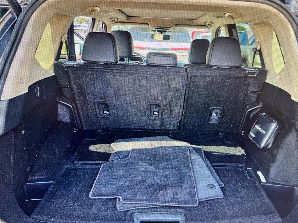 Certified 2023 Nissan Rogue SL w/ SL Premium Package FWD image 6