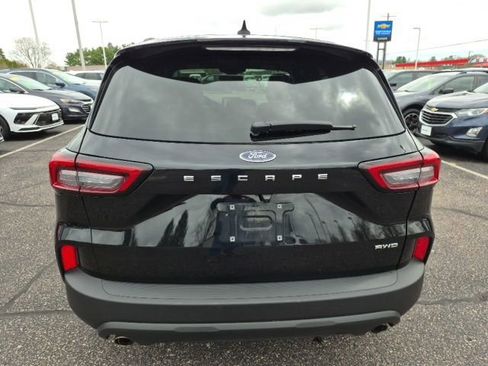 Used 2025 Ford Escape ST-Line image 6