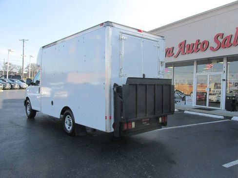 Used 2014 Chevrolet Express 3500 RWD image 12