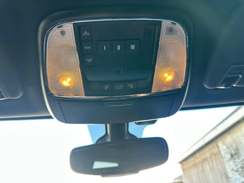 Used 2021 Jeep Grand Cherokee Limited w/ Premium Lighting Group image 23