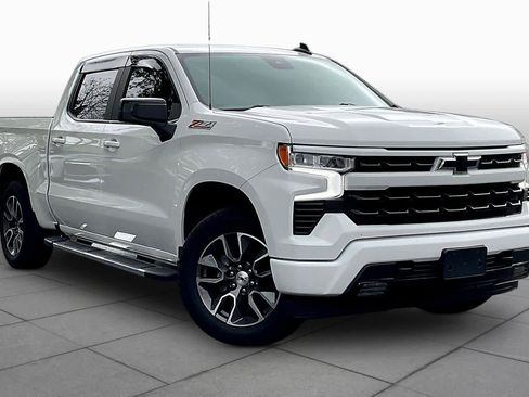 Used 2022 Chevrolet Silverado 1500 RST image 3