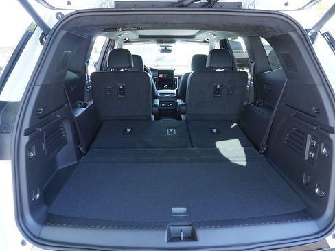 New 2026 GMC Acadia Denali Ultimate FWD image 8