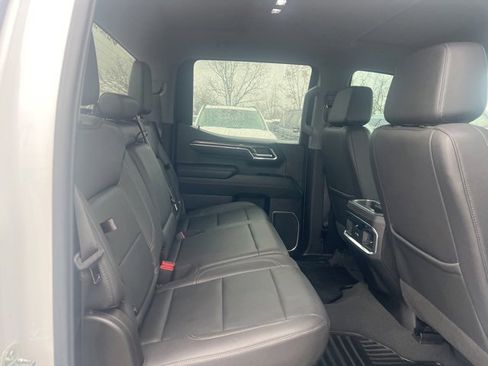 Used 2023 Chevrolet Silverado 1500 LTZ w/ Z71 Off-Road Package image 8