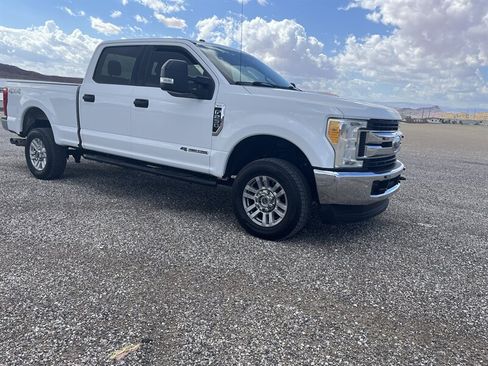Used 2017 Ford F250 XLT AWD/4WD image 1