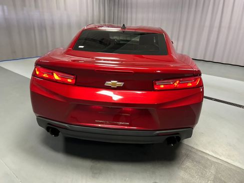 Used 2018 Chevrolet Camaro LT image 6