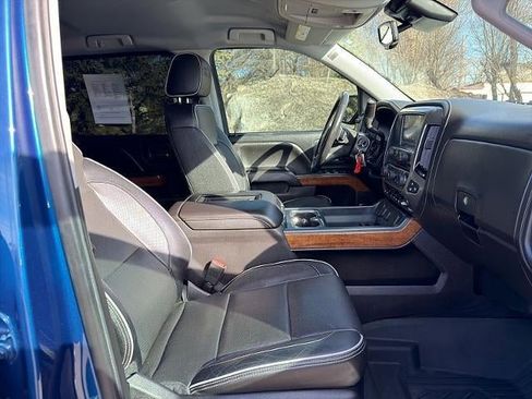 Used 2018 Chevrolet Silverado 1500 High Country image 17