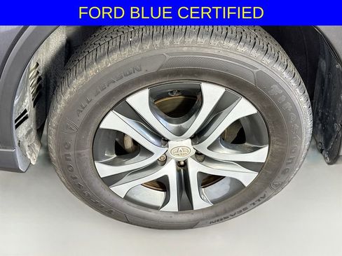 Used 2018 Toyota RAV4 LE w/ All Weather Liner Package image 28