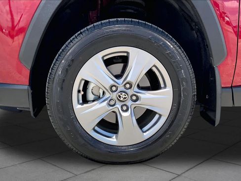 Certified 2025 Toyota RAV4 LE FWD image 11