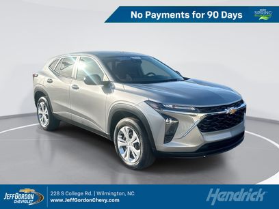 Certified 2024 Chevrolet Trax LS w/ Driver Confidence Package