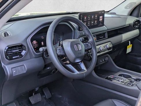 Certified 2026 Honda Pilot Touring image 3