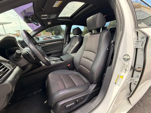 Used 2020 Honda Accord Sport image 11