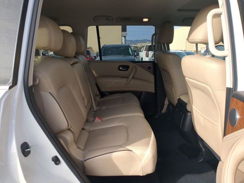 Used 2024 Nissan Armada SL image 34