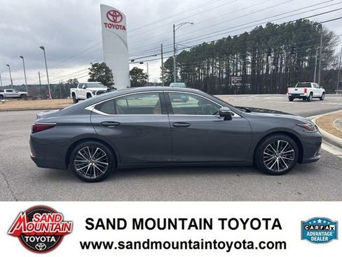 Used 2025 Lexus ES 350 w/ Premium Package image 2
