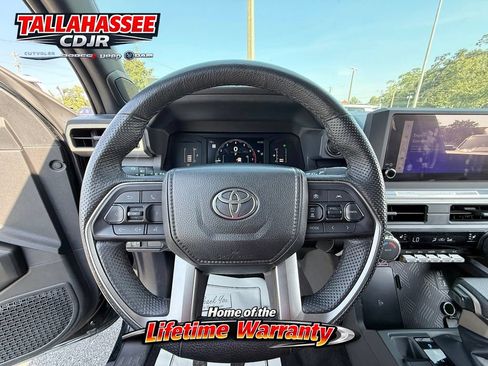 Used 2024 Toyota Tacoma SR5 AWD/4WD image 19
