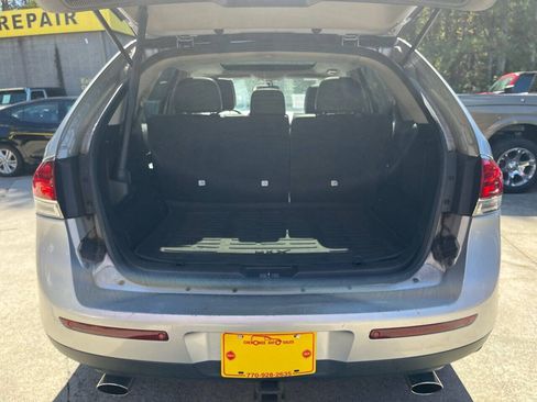 Used 2013 Lincoln MKX FWD image 8